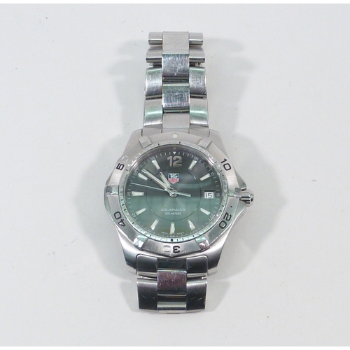 62 - A Tag Heuer Aquaracer bracelet watch, stainless steel having a grey dial, quartz movement.  40mm acr... 