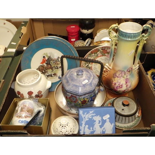 337 - A large qty of various ceramics to include jug & bowl, wall plates, tureens, etc (qty)