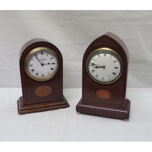 562 - Two Edwardian inlaid mantle clocks 21 & 23 cm tall (2)