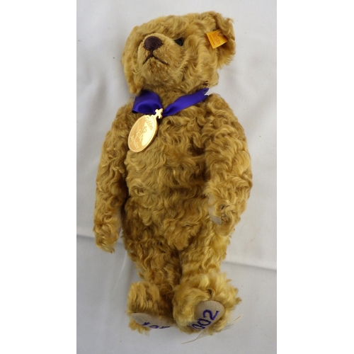 58 - A Steiff Golden Jubilee teddy bear 660740, with bag