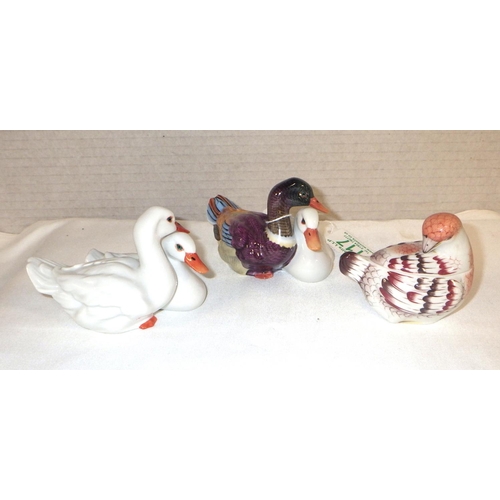 117 - Two Herend duck figures together with a bird trinket dish (3)