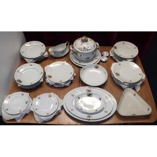 159 - An extensive Herend Forest Animals pattern part dinner service, used, light surface scratches. 
To i... 