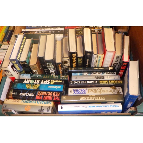 26 - Books incl hardback thrillers, detective fiction and horror, Ruth Rendell, Frederick Forsythe, Steph... 