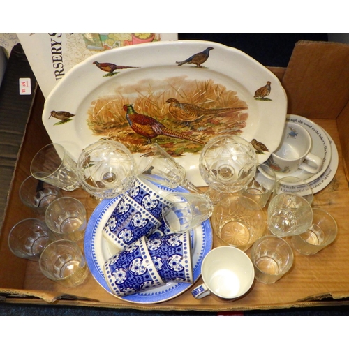 157 - A qty of Stavangerflint Norway dinner ware together with further glass and ceramics (2)