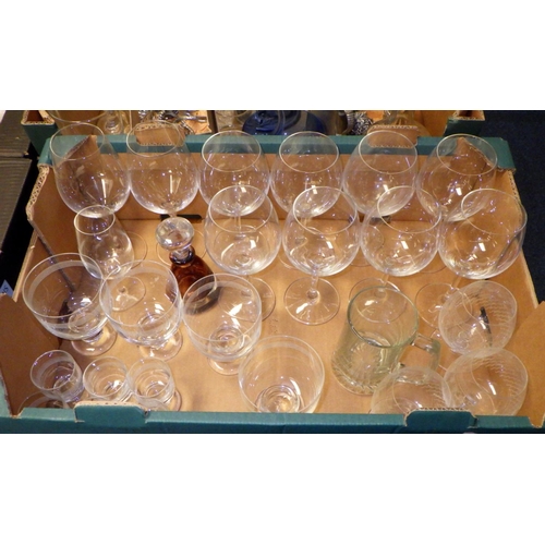 163 - A qty of various drinking glasses, further glass ware, a damaged Cloisoone vase, etc (4)