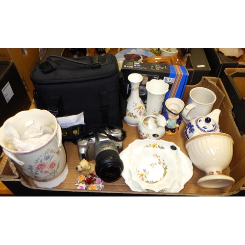 184 - A qty of tea wares, figures, Aynsley Cottage garden, Minolta camera etc (4)