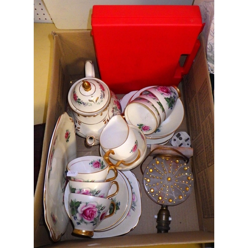 262 - A part Royal Albert Lavender Rose tea set together with further tea ware, cigarette box, lamp etc