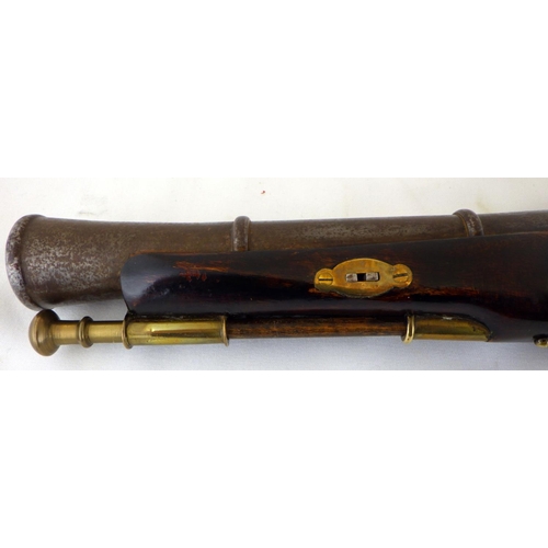 314 - A flintlock blunderbuss having a steel barrel with ring design and turned muzzle, steel lock plate w... 