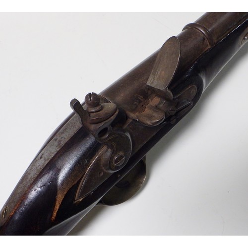 314 - A flintlock blunderbuss having a steel barrel with ring design and turned muzzle, steel lock plate w... 