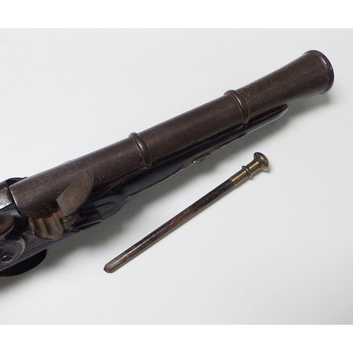 314 - A flintlock blunderbuss having a steel barrel with ring design and turned muzzle, steel lock plate w... 