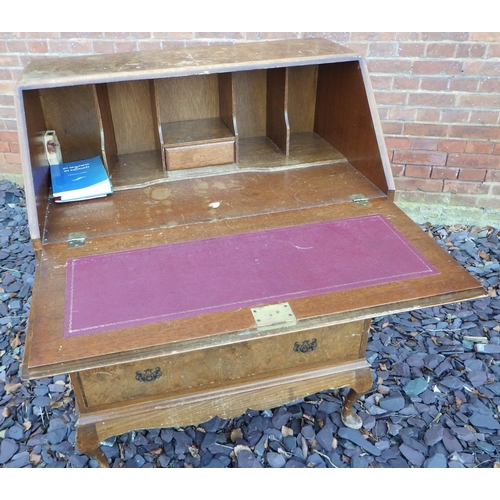 505 - A burr walnut bureau on cabriole legs, 80cm wide, ex The Retreat (104)