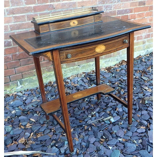 510 - An Edwardian walnut & inlaid lady's writing table, damage, 76cm wide ex The Retreat (53)