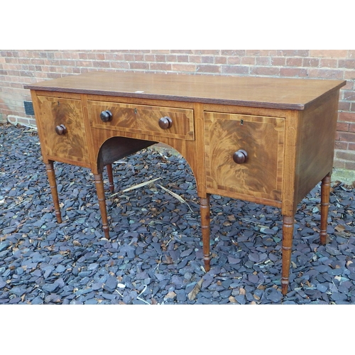 516 - A 19th cen mahogany straight fronted sideboard with reeded edge on turned legs, 162cm wide, ex The R... 