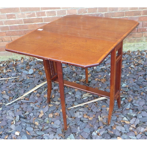 530 - An Edwardian mahogany & satinwood banded Sutherland table, ex The Retreat (33)