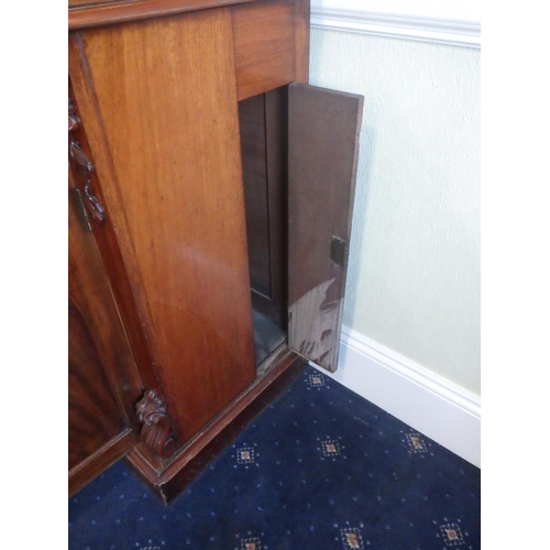 577 - A Victorian mahogany chiffonier bookcase, 166cm wide, 244cm tall, ex The Retreat (6)