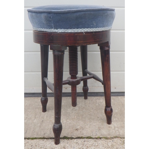 658 - A 19th cen piano stool