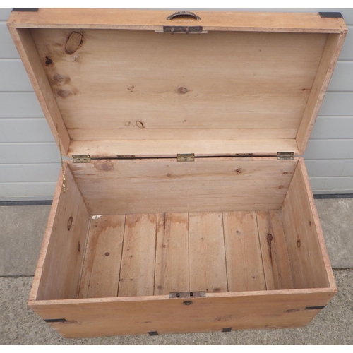 706 - A steel bound pine blanket box, 91cm wide