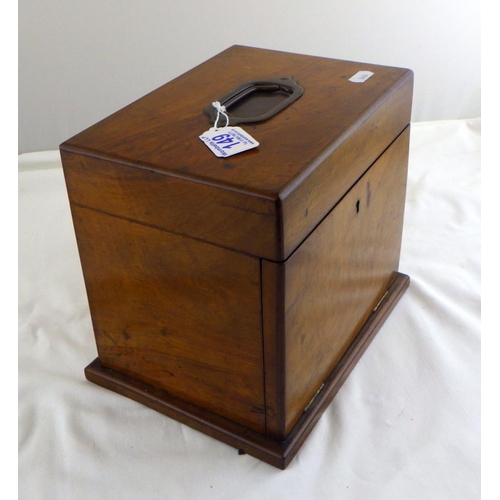 149 - A 19thC mahogany jewellery box