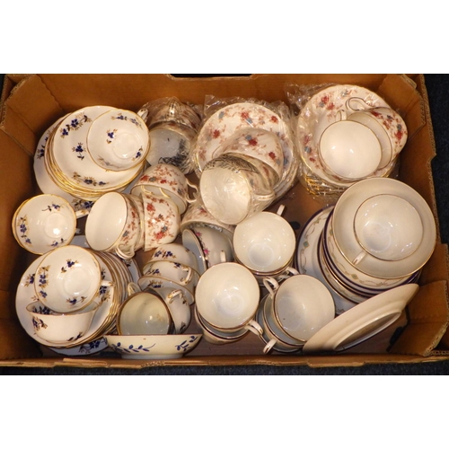 177 - A large qty of various ceramics to include tea wares, dinner wares etc (6)