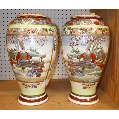 208 - Two pairs of Japanese vases 28 & 30cm tall