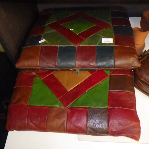 213 - A leather bag together with two leather pillows (3)