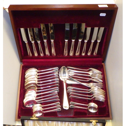 304 - A part plated canteen of cutlery together with further cutlery (2)