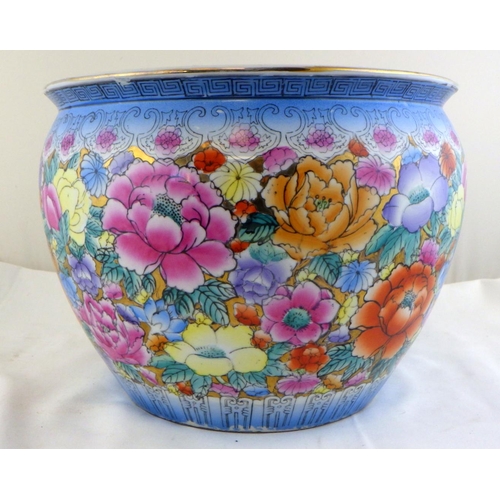 325 - An Oriental fish bowl jardinere 33 cm diameter