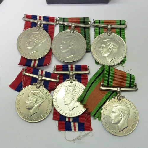 53 - British Forces interest medals, WW2 and later: a Special Constabulary Medal and Defence Medal pair, ... 