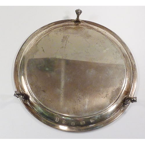 56 - A silver miniature waiter bearing presentation inscription, late 20th cent, 153mm diameter.  170gr