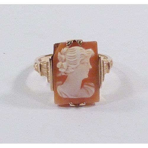 62 - A cameo ring, yellow metal marked 10k.