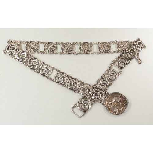 426 - An Art Nouveau silver panel belt, William Henry Sparrow, Birmingham 1903.  123g / 765mm long