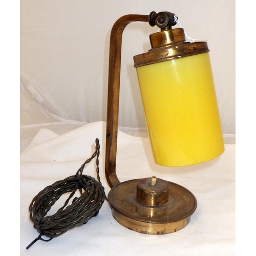 304 - An Art Deco adjustable yellow glass shade lamp (in need of re-wire)