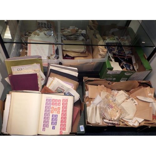 389 - A large qty of various stamps including loose stamps and albums. (qty)