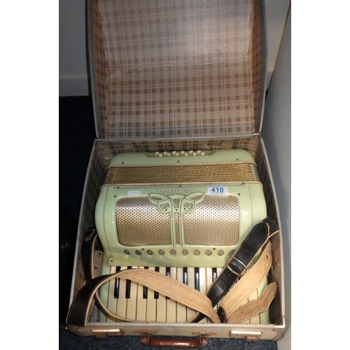 410 - Aquila accordion in case