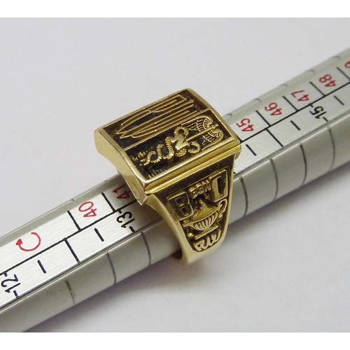 415 - A graduation class ring, Philippine Women's University BS Nursing interest dated 1980, inscribed wit... 