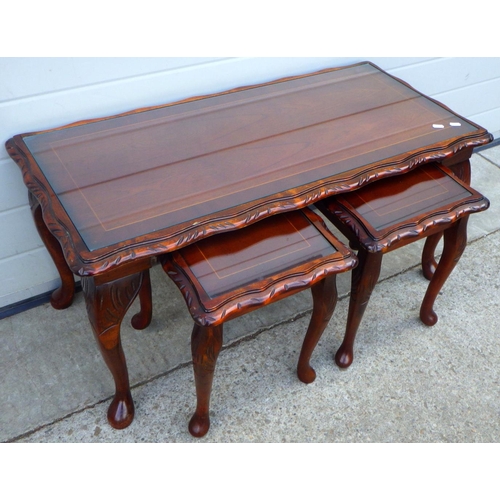 617 - A reproduction mahogany 