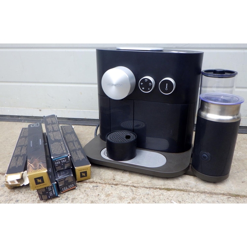 852 - A Nespresso coffee machine