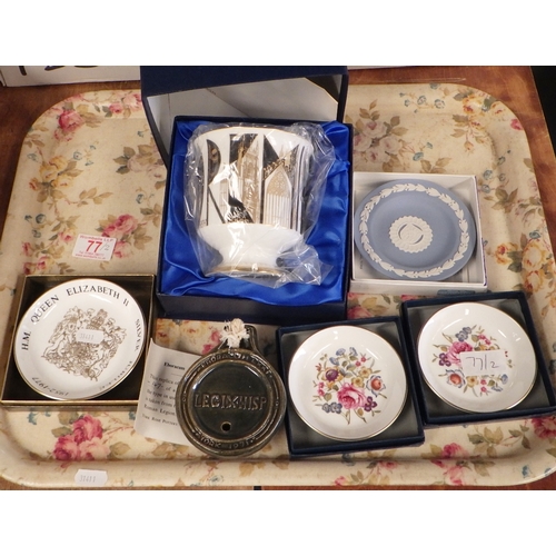 77 - A group of various commemorative collectables to inc Stuart Goblet Coalport etc, some York interest ... 