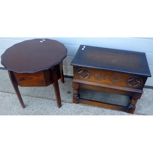 696 - A 1930's sewing box and another lidded box (2)