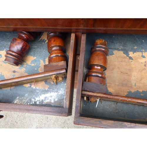 743 - A 19th cen, straight fronted oak & mahogany banded chest of drawers, feet off, 120cm wide