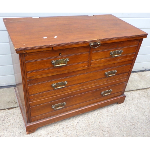 744 - An Edwardian dressing chest base, with slide, missing mirror, 105cm wide