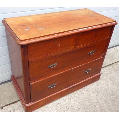 746 - A Victorian mahogany chest of drawers, 111cm wide, missing handles, splits a/f