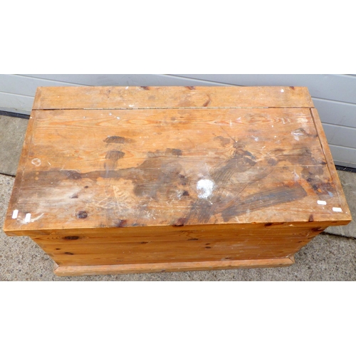 753 - A pine blanket box, marked, 95cm long