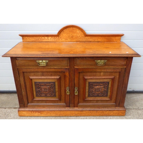 772 - A late Victorian oak chiffonier, missing upper section, 153cm wide