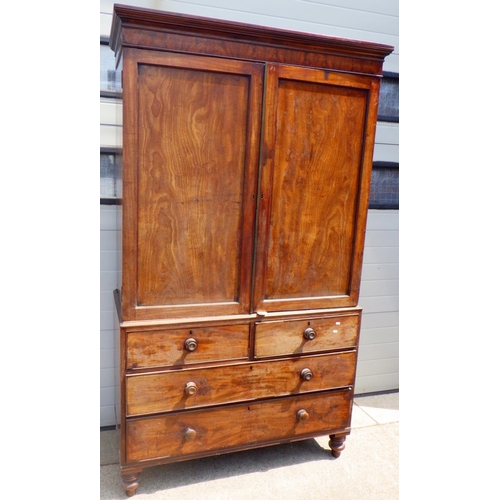 783 - A 19th cen mahogany Linen Press, a/f, 131cm wide