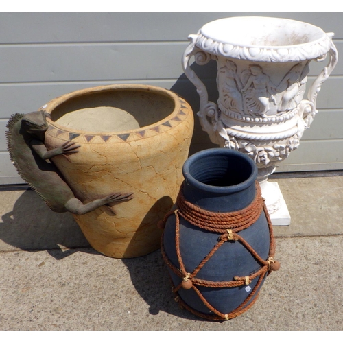 795 - A lizard applied planter together with a garden urn and an earthenware pot (3)