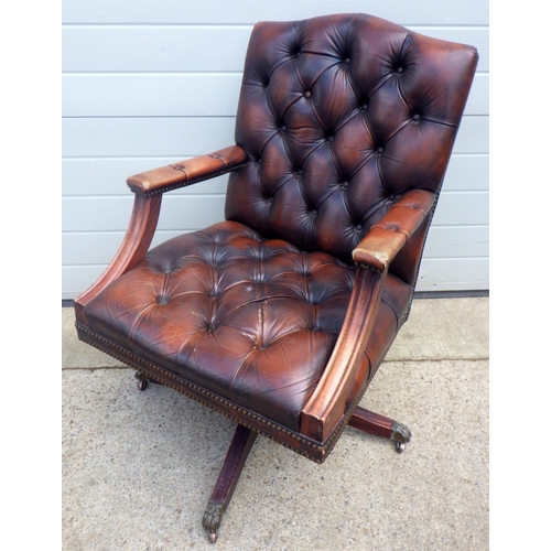 846 - A leather button back office chair AF