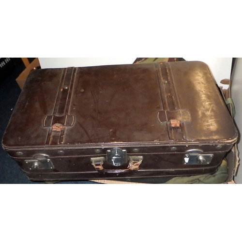 156 - Military camouflage clothing; a suitcase. (2)