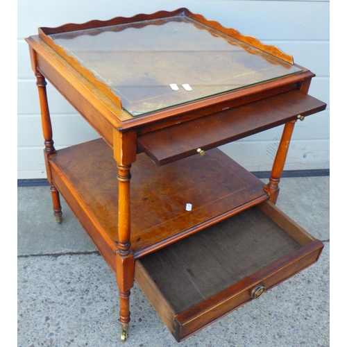 653 - A reproduction burr side table