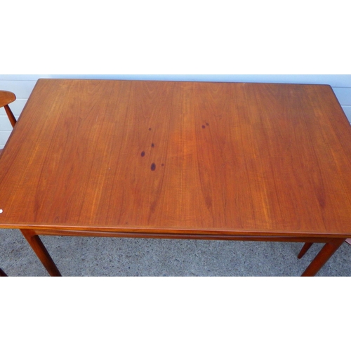 656 - A mid century dining table & four chairs by Ib Kofod Larsen for G-plan (5)